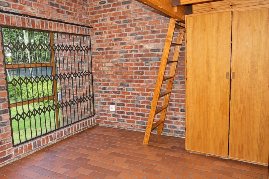 3 Bedroom Property for Sale in Flamwood North West
